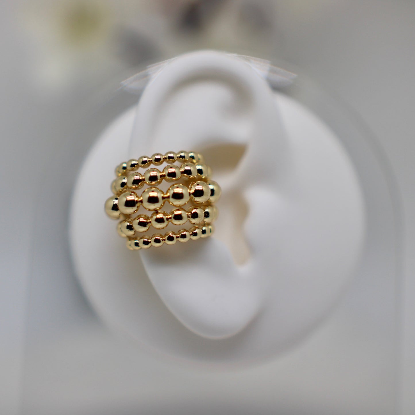 Gold bubble earcuff