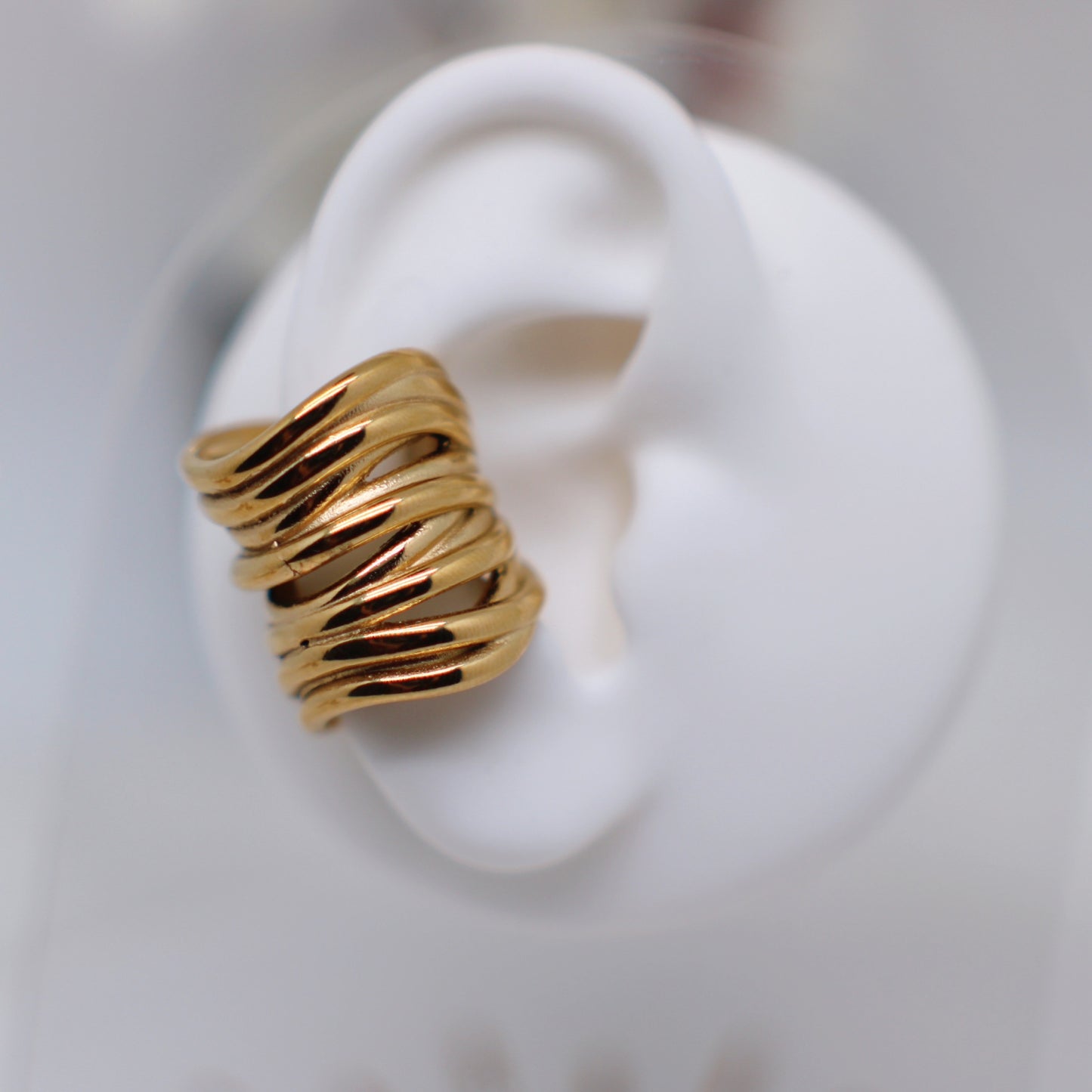 Gold atenas earcuff