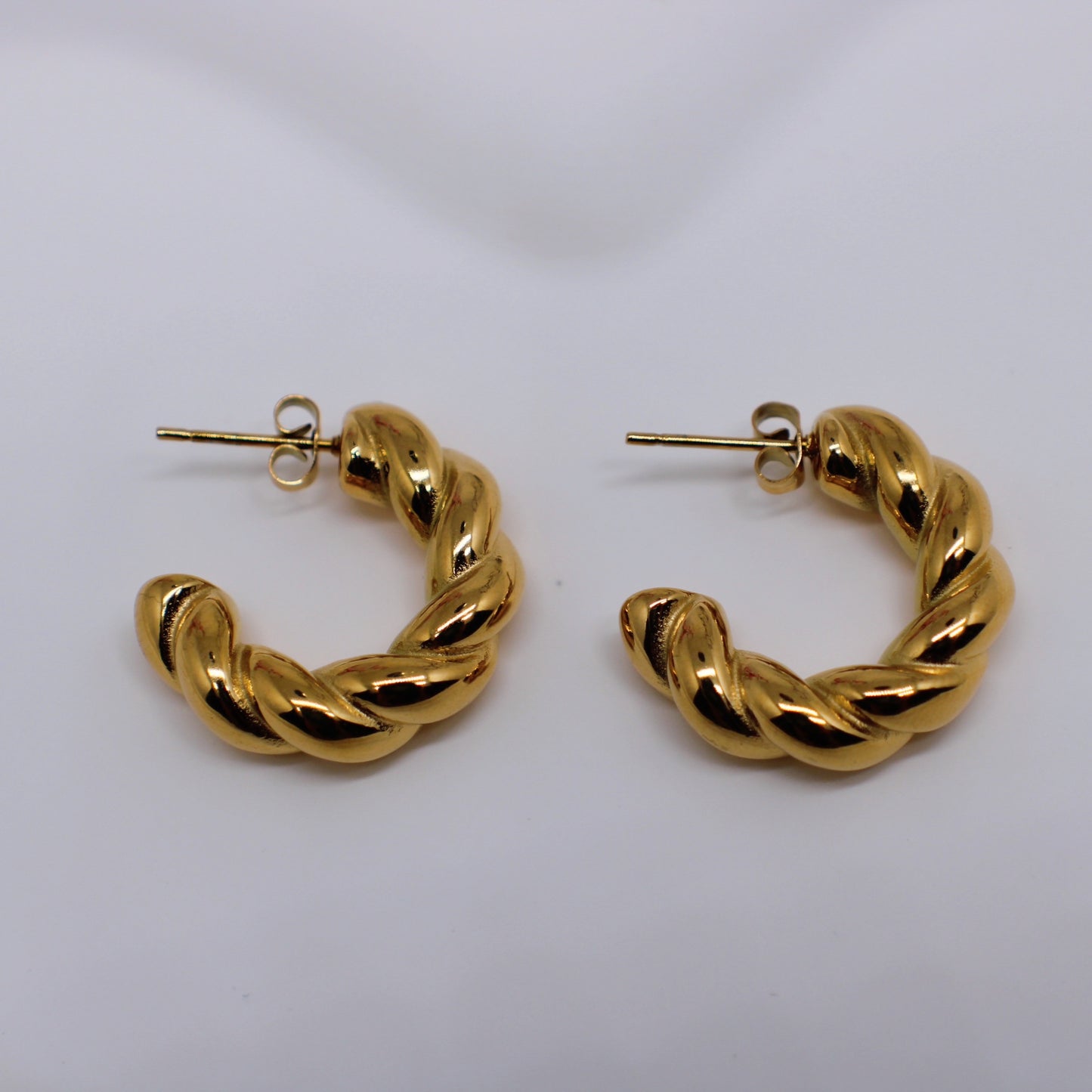 Medium hoops earrings trenzado