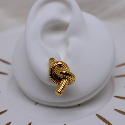 Gold Knot stud