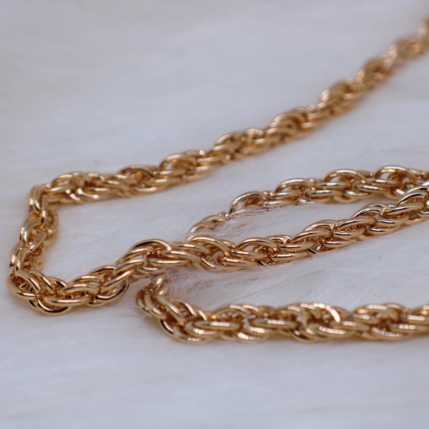 Gold rope chain